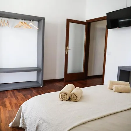 Pensión Aura Rent Of With Shared Kitchen