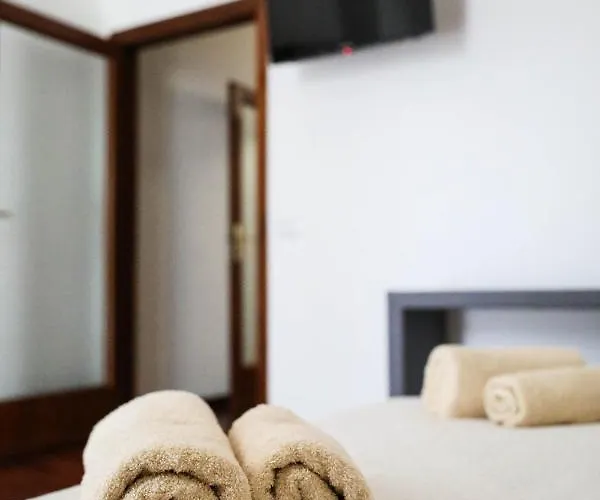 Aura Rent Of With Shared Kitchen Гостьовий будинок 3*