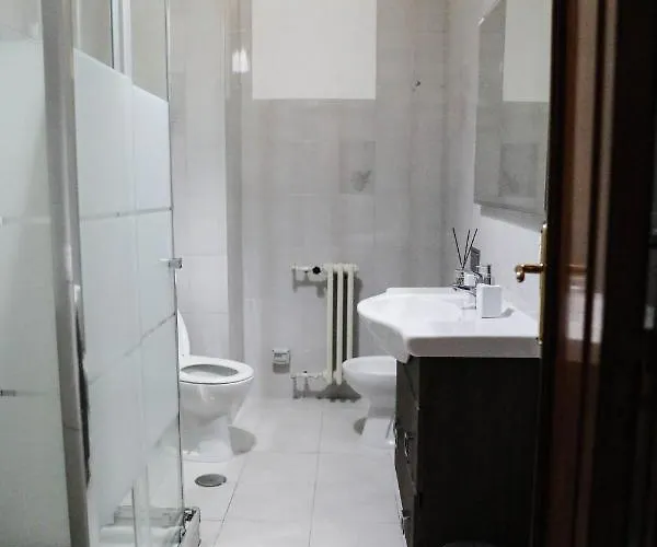 Aura Rent Of With Shared Kitchen Гостьовий будинок 3*