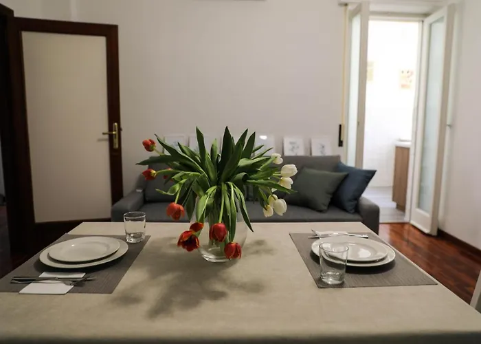 Гостьовий будинок Aura Rent Of With Shared Kitchen Барі